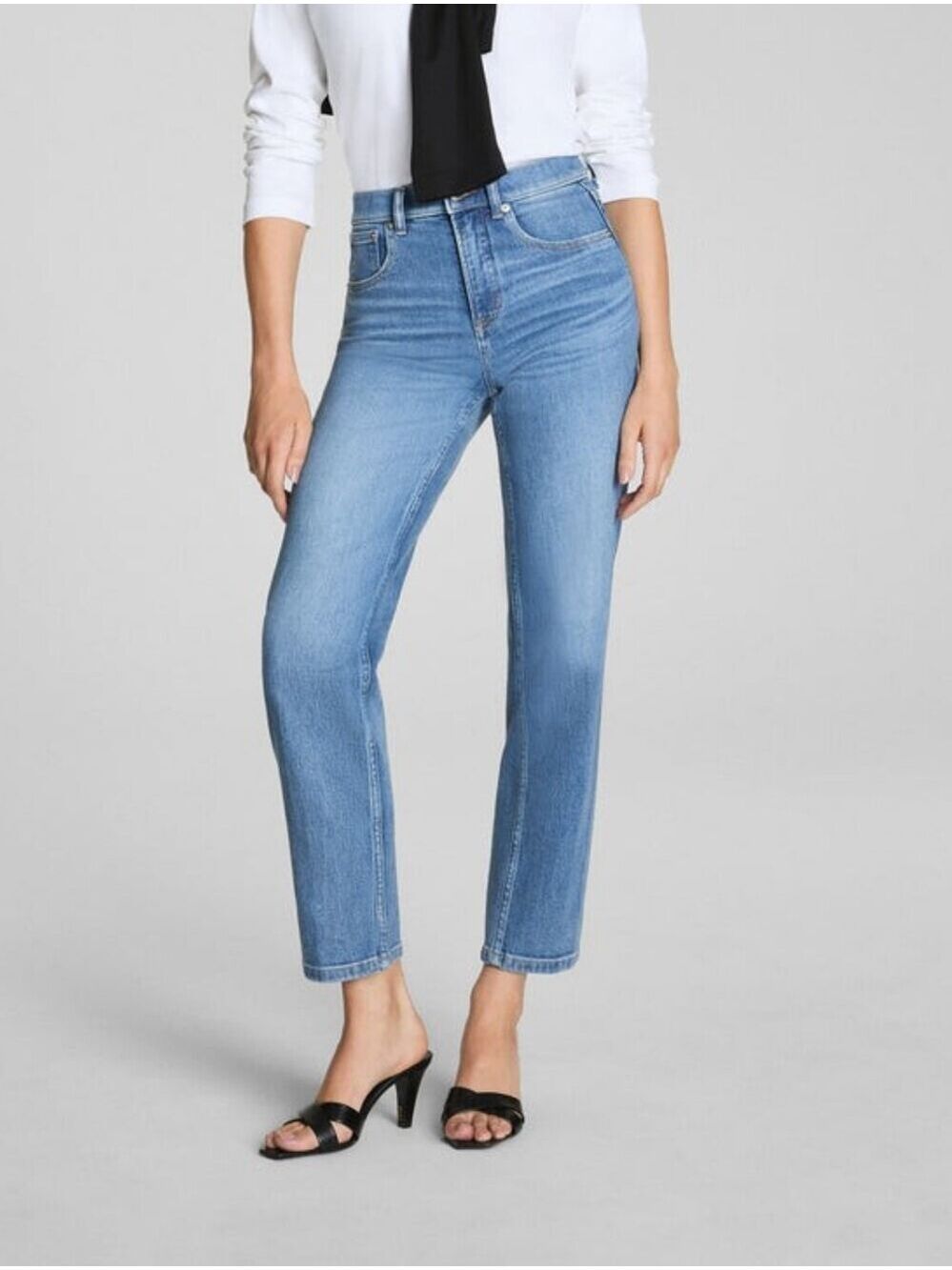 1X Reg • Spanx • 90s High-Rise Straight Leg Jeans